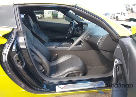 2015 Chevrolet Corvette Stingray z USA, uszkodzony, nr VIN 1G1YB2D7XF5119033